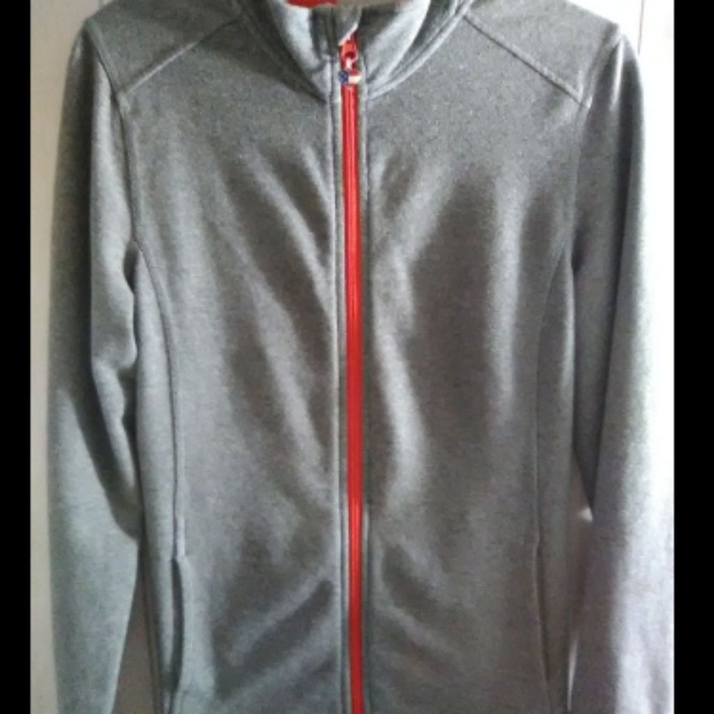 Medium Danskin USA Light Cover Up